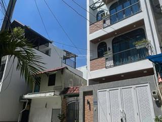 Cần bán khuôn đất đẹp 2 mặt tiền trước sau hẻm xe hơi nơ trang long. dt 4x22m. nở hậu. khu xây cao