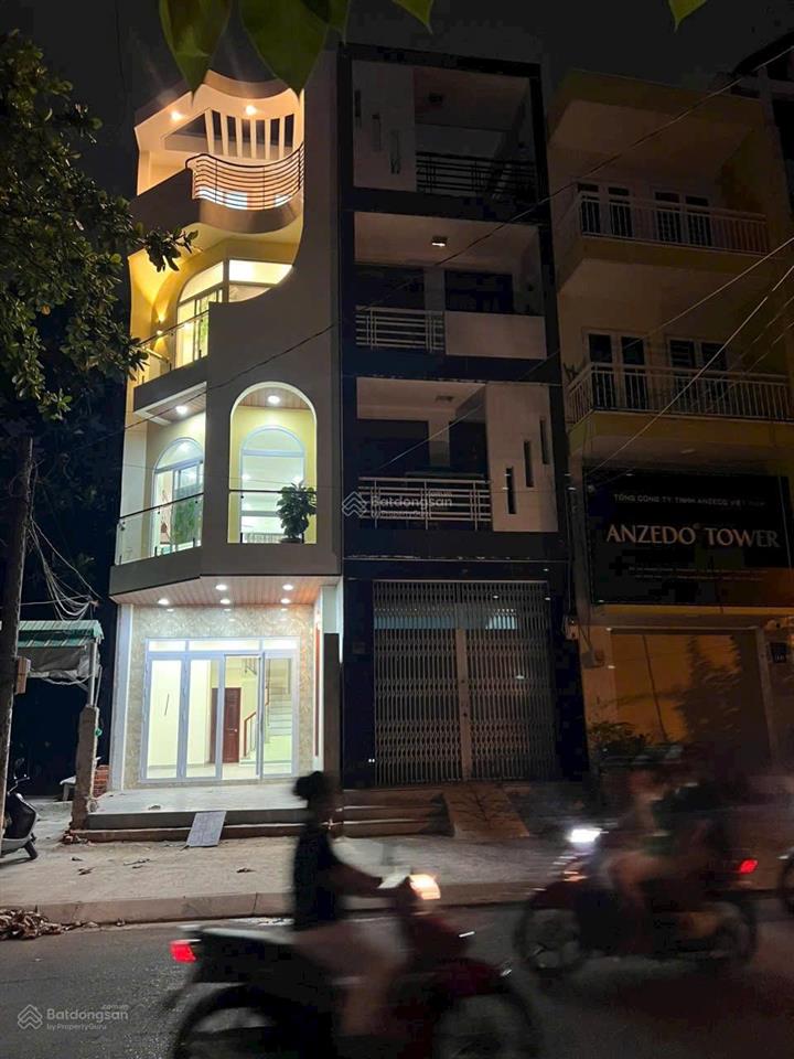Cần bán gấp nhà mặt tiền vũ ngọc phan  đường rộng 16m  vỉa hè 3m  ngay bv gia định nơ trang long