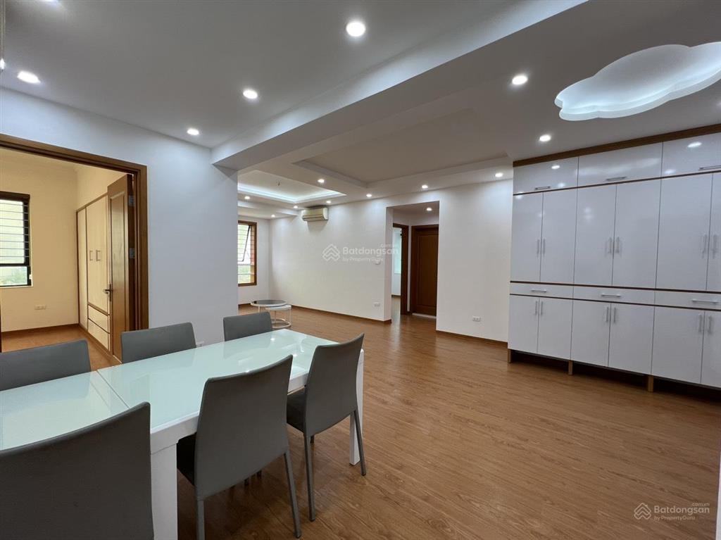 Bán gấp căn hộ chung cư cao cấp eurowindow 27 trần duy hưng 3pn 2wc dt140m giá 12 tỷ 0917 495 ***