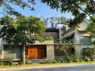 Hàng hiếm bán căn biệt thự mặt suối 1.000m2 vip nhất dự án xanh villas