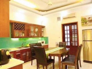 Bán nhà mặt phố Âu Cơ, Tây Hồ, vị trí đẹp, giá đầu tư, 100mx5t, 35 tỷ, 0985696268