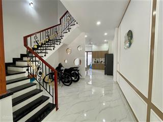 Cho thuê nhà hà quang 2 cạnh công viên full nội thất ở ngay giá 25tr/t