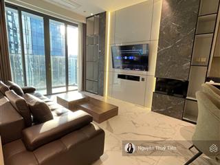 The crest cho thuê 2 phòng ngủ tầng cao view thoáng full nội thất