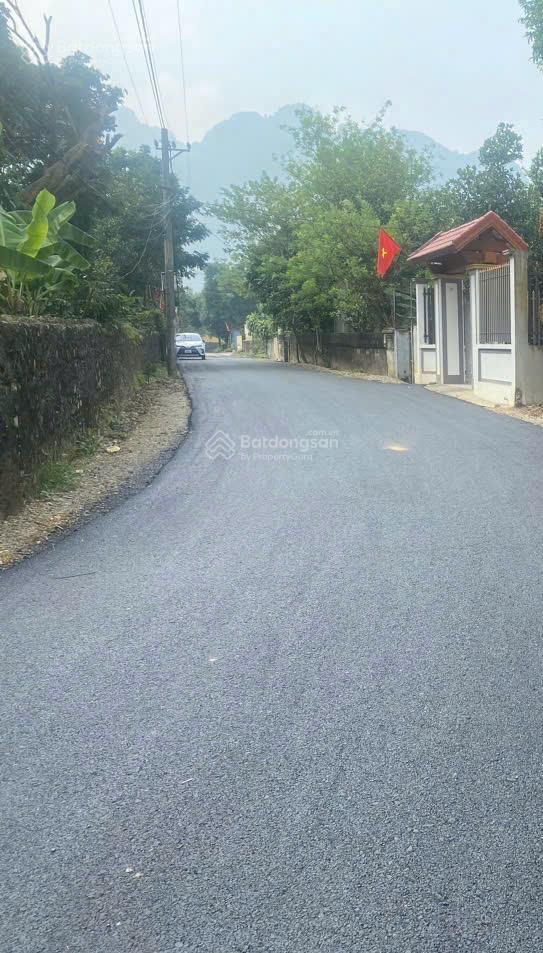Bán đất tt chi nê, lạc thủy, view suối, ao vườn, làm khách sạn, nghỉ dưỡng, farm, dt 2487,8 m2