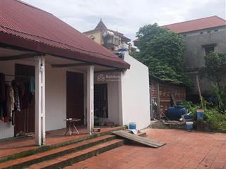 Đất trong khu dân cư sẵn nhà c4 ở tòng bạt, ba vì, hà nội. cách trục chính 20m, cách tl414c chỉ 60m