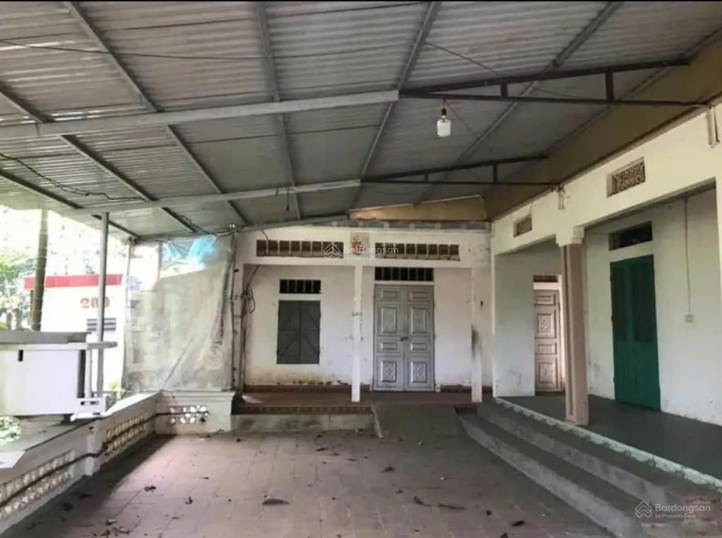 Mảnh đất sẵn nhà tại minh quang, ba vì, hà nội. cách tl415 chỉ 50m, mặt tiền 23m, phân 2 lô quá đẹp