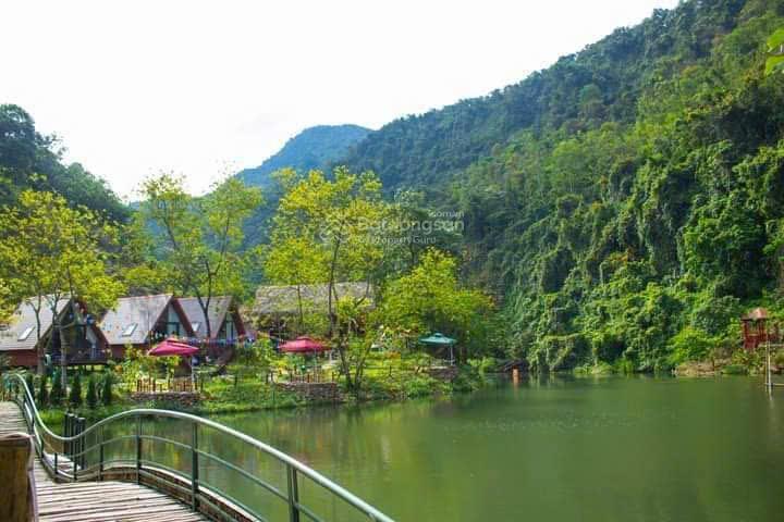 Lô đất nghỉ dưỡng ba vì nhìn sang kdl bản cốc, giáp ranh với kdl madela ba vì, giáp với suối cái