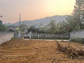 Mảnh đất thuộc trục đường chính vào khu nghỉ dưỡng myla (nhà hàng myla hồ câu myla) gần đường tl317