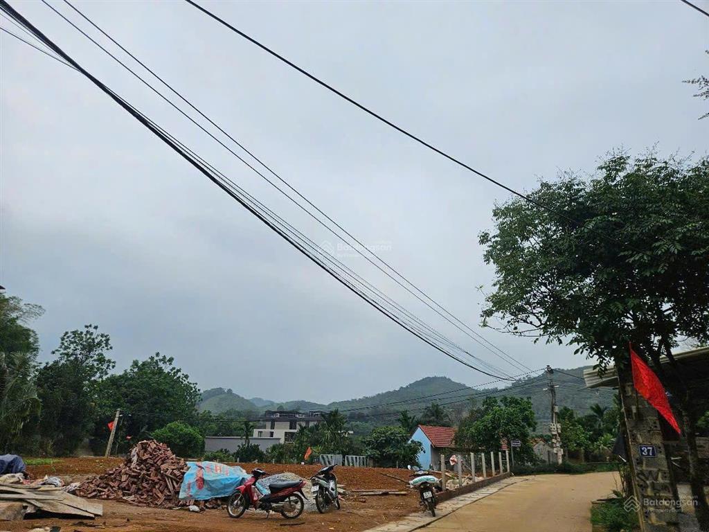 Mảnh đất nghỉ dưỡng đầm sản, ba vì, hà nội. mặt tiền 11,43m. view núi đẹp, cách đập đầm sản 30m