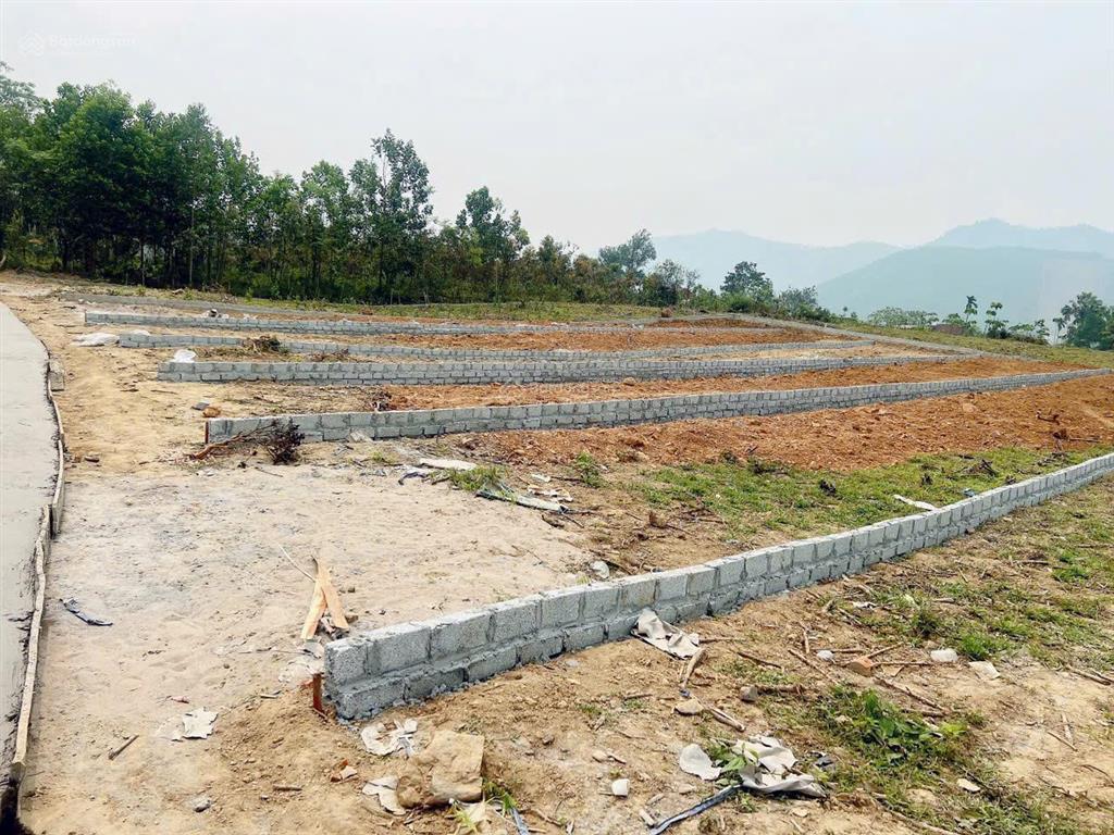 Duy nhất lô sổ vuông đẹp tại võ miếu thanh sơn pt gần nhà văn hoá trường học, cách đường nhựa 400m