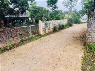Hàng mới ra thị trường, lô đất nằm trong quần thể nghỉ dưỡng yên bài, cách tl87 (xe bus ) hơn 100m