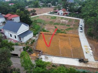 Đất cẩm lĩnh 9m bám đường asphalt, gần đường nhựa xe bustrườngchợ, cách hồ suối hai 5 phút đi xe