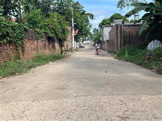 Đất đông kỳ, mặt tiền rộng bám trục đường chính liên thôn thuộc tuyến 2 tỉnh lộ 413, dân cư sầm uất