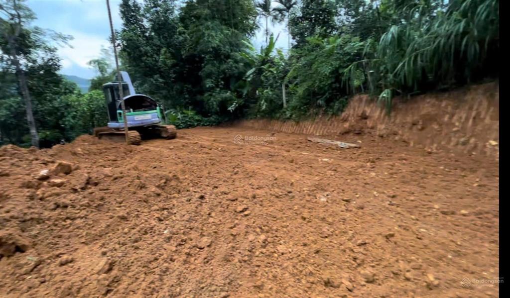 Đất nghỉ dưỡng khánh thượng view triệu đô, có 10m bám đường trục chính rộng 89m, kd buôn bán tốt