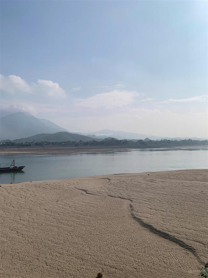 Đất nghỉ dưỡng mặt đường tl317a, bám sông đà, view núi ba vì tuyệt đẹp, gần trường, chợ, cây xăng