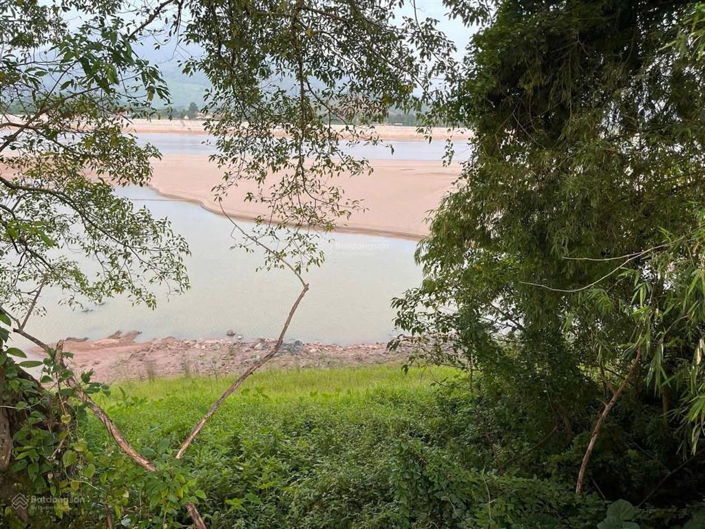 Đất nghỉ dưỡng mặt đường tl317a, bám sông đà, view núi ba vì tuyệt đẹp, gần trường, chợ, cây xăng