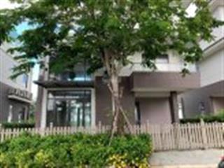 Bán biệt thự camellia đối diện hồ thiên nga, diện tích 196m2