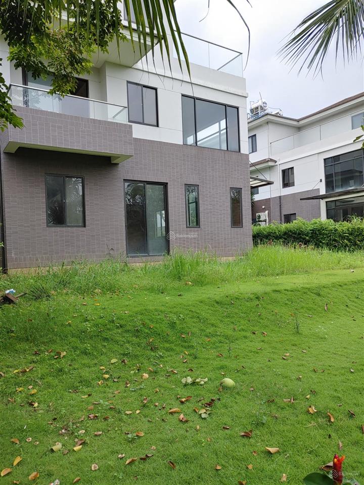 Biệt thự đảo nam long 1 trệt, 2 lầu, hoàn thiện bên ngoài nhà thô bên trong, khu an ninh yên tĩnh