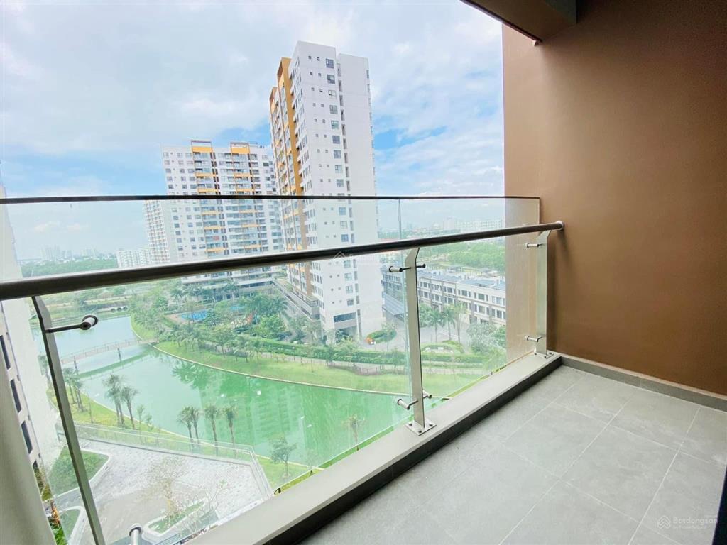 Cho thuê 58m2 nhà có rèm. giá 8  8tr5. xem nhà  0937 532 *** pkd mizuki park