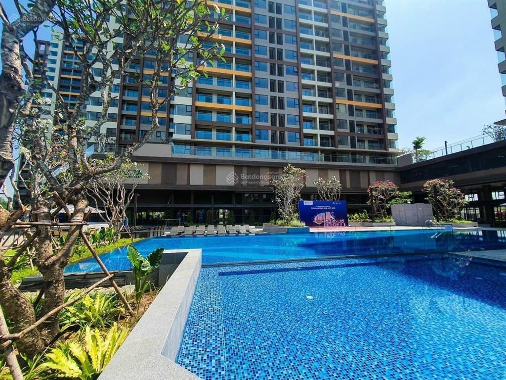 Cho thuê 58m2 nhà có rèm. giá 8  8tr5. xem nhà  0937 532 *** pkd mizuki park