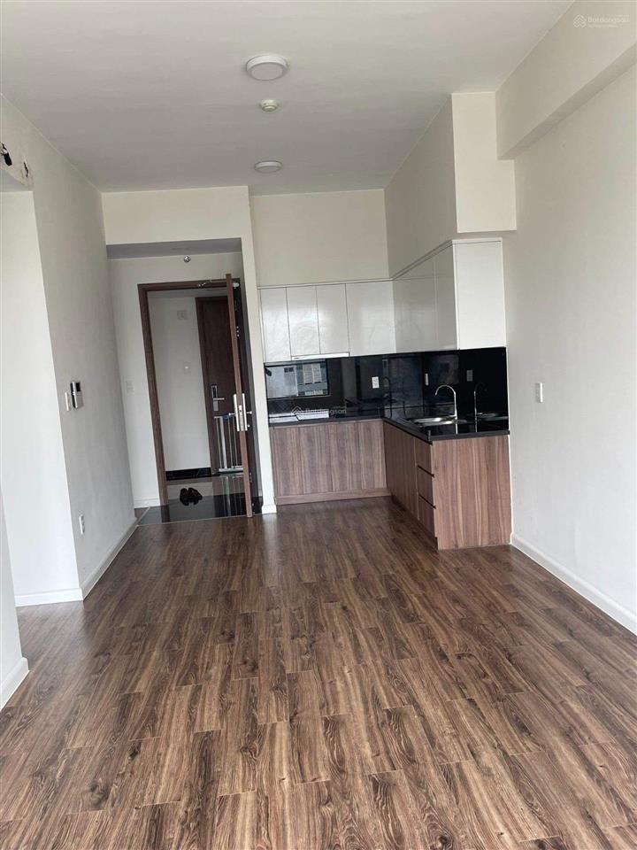 Cho thuê 58m2 nhà có rèm. giá 8  8tr5. xem nhà  0937 532 *** pkd mizuki park