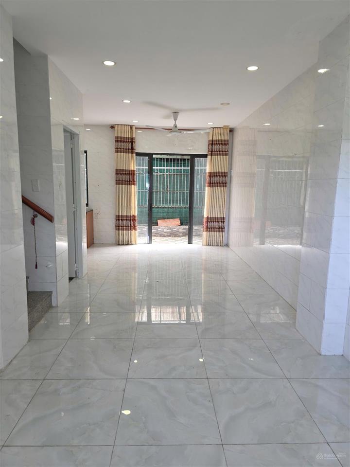 Bán nhà phố camellia 1 trệt 1 lầu khu dân cư an ninh, có hồ bơi, phòng gym. giá chỉ 7.5tỷ/căn