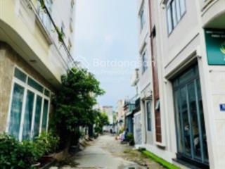 Đất ở đẹp 52m2, sổ riêng, đường oto, kdc đông đúc phường long trường quận 9 giá 2 tỷ 890