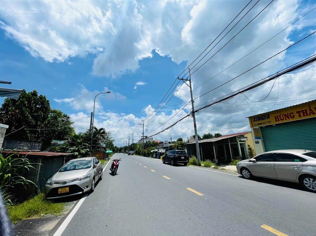 Vị trí đẹp  giá tốt nhất khu cách bv xuyên á chỉ 5 phút. diện tích 180m2 thổ cư. giá 1tỷ650