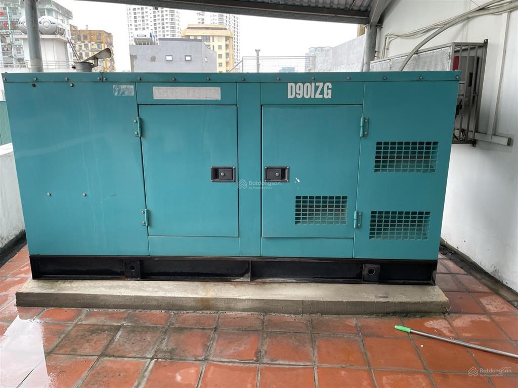 Chính chủ cho thuê tầng 1+2+3+4 nhà mặt phố khúc thừa dụ, cầu giấy, mặt tiền 10m, 150m2/sàn