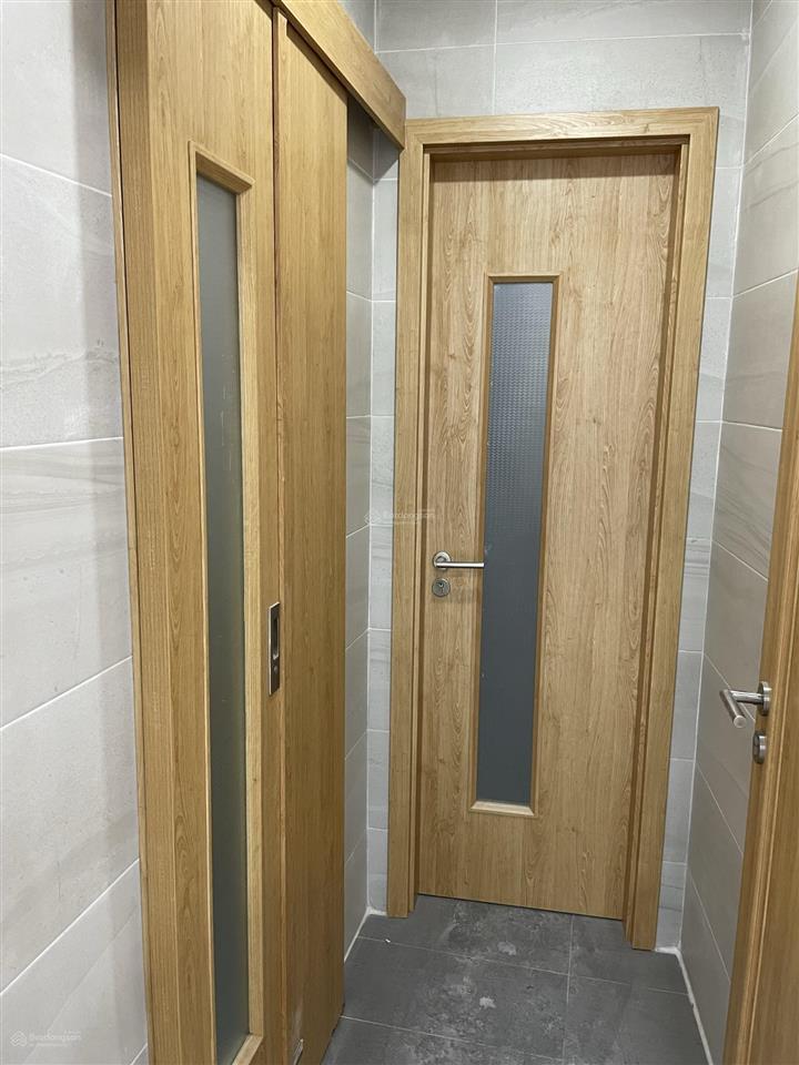 Chính chủ cho thuê tầng 1+2+3+4 nhà mặt phố khúc thừa dụ, cầu giấy, mặt tiền 10m, 150m2/sàn