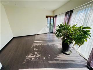 Biệt thự góc view sông khu dân cư intresco, bình chánh 220m2, 11x20m, hầm, trệt, 3 lầu. 38,5 tỷ