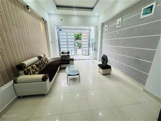 Cho thuê nhà khu tân kiềng, q7. gần chợ tân quy 4x18m, 2 lầu, sân thượng, vị trí đẹp. 22 triệu/th