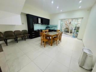 Cần bán gấp căn nhà tốt tại khu dân cư trung sơn 5x20m, trệt, 3 lầu, hướng đông 17,8 tỷ