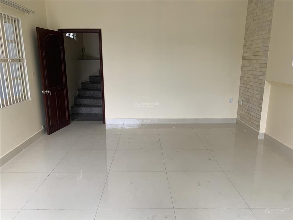 Bán nhà giá rẻ nhất khu trung sơn 5x20m, trệt, 3 lầu, hướng đông, nội thất mới. bán 16,5 tỷ