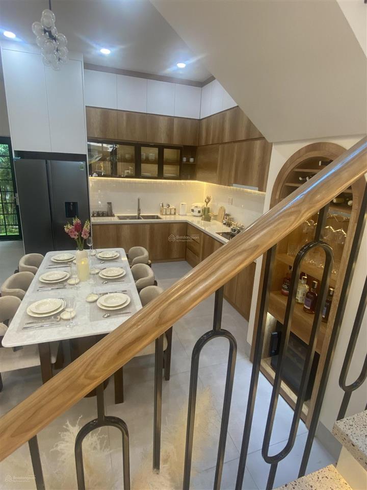 Bán nhà, dtsd 190 m2, 2pn, 2 tầng, p. bình cơ, tp. hồ chí minh. giá 2.7 tỷ