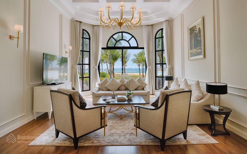 Biệt thự vinpearl phú quốc view hồ và bể bơi lớn, 420m2, còn 1 năm cam kết, giá 9.8 tỷ