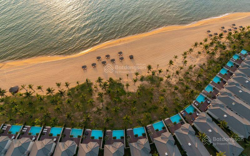 Biệt thự vinpearl phú quốc view hồ và bể bơi lớn, 420m2, còn 1 năm cam kết, giá 9.8 tỷ