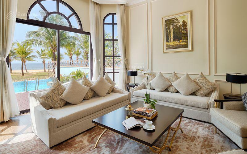 Biệt thự vinpearl phú quốc view hồ và bể bơi lớn, 420m2, còn 1 năm cam kết, giá 9.8 tỷ