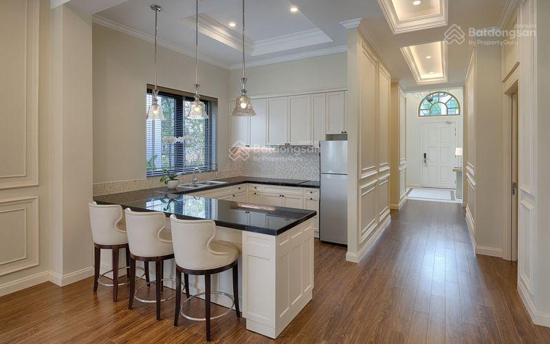 Biệt thự vinpearl phú quốc view hồ và bể bơi lớn, 420m2, còn 1 năm cam kết, giá 9.8 tỷ