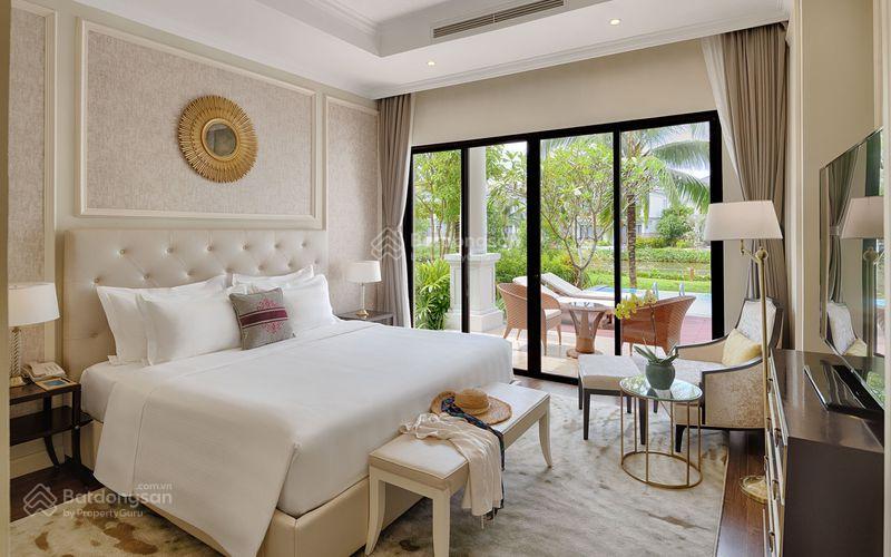 Biệt thự vinpearl phú quốc view hồ và bể bơi lớn, 420m2, còn 1 năm cam kết, giá 9.8 tỷ
