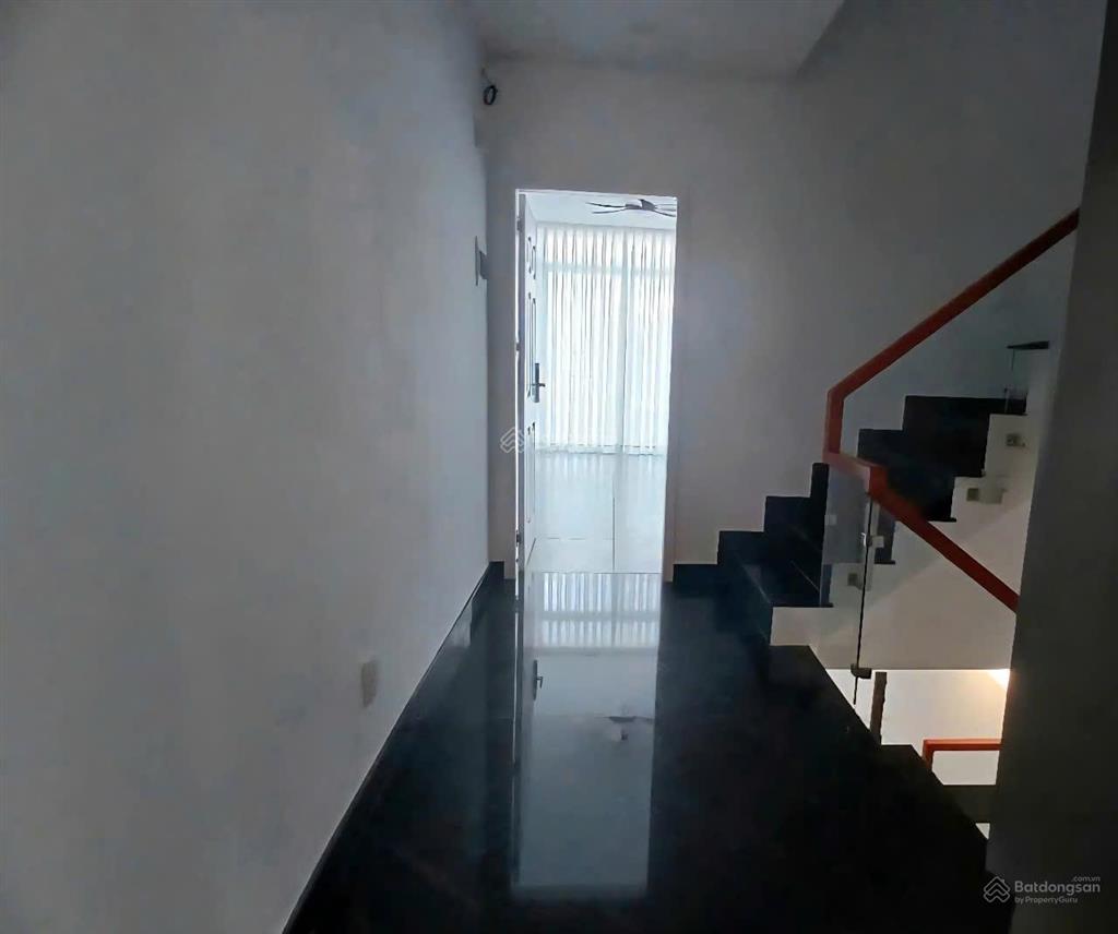 Cần cho thuê nhà mt 63a đường số 3 cư xá lữ gia p. 15 q. 11