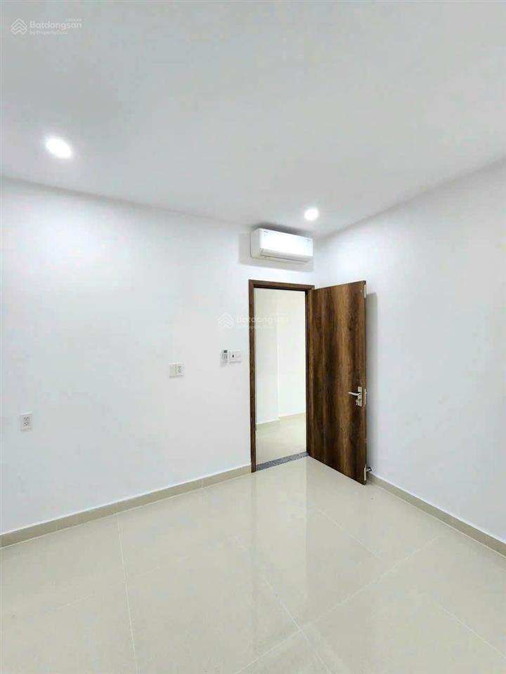 Cần cho thuê nhà mt 111e hoa lan p. 2 q. phú nhuận ngay phố ẩm thực phan xích long