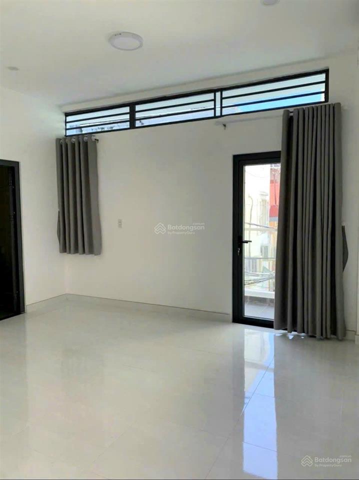 Cần cho thuê nhà mt 111e hoa lan p. 2 q. phú nhuận ngay phố ẩm thực phan xích long