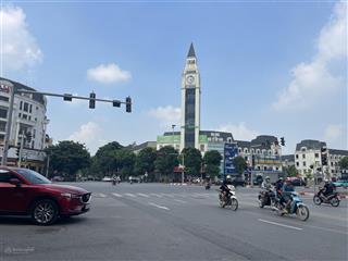 Bt văn phú 226m2, 4t thang máy hiện đại, 4 mặt thoáng, mặt tiền và đường rộng mênh mông, chỉ 68tỷ