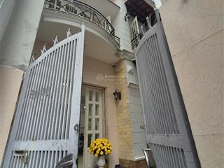 Bán nhà hẻm xe hơi trần hưng đạo, diện tích 6x17m giá chỉ 14.5 tỷ giáp quận 1