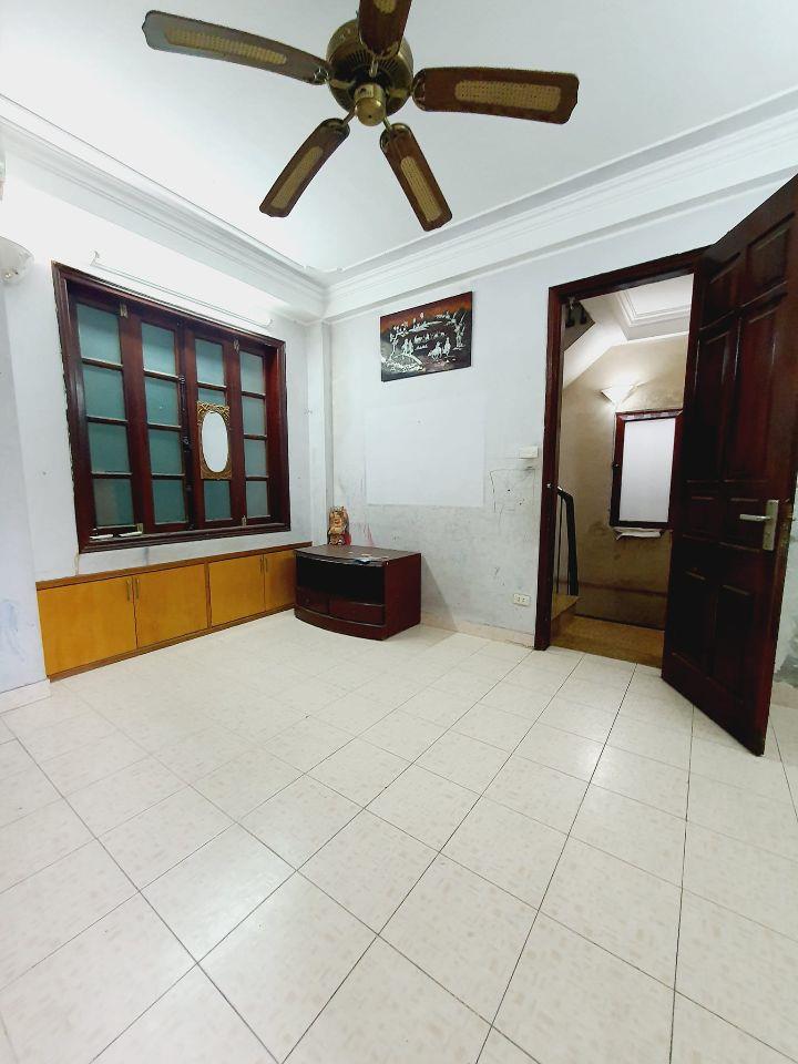 Bán nhà Trần Quang Diệu,Khu Cán Bộ, Phân Lô, Oto, Dân Trí Cao, 66m2,tiện ích tràn trề 