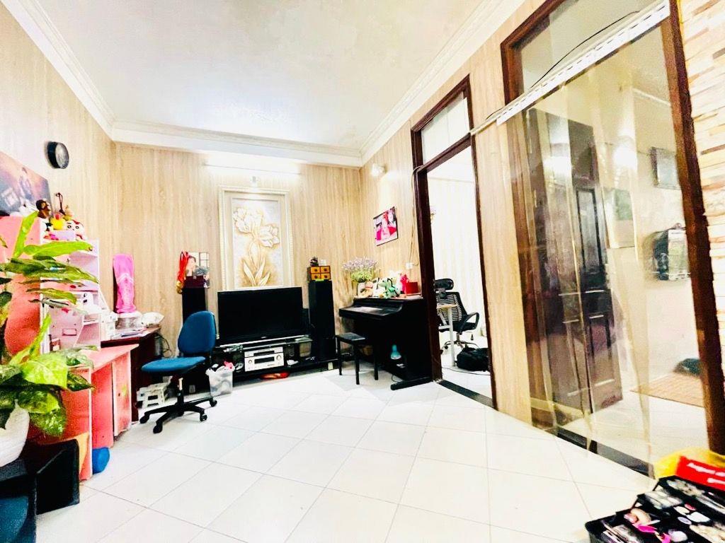 Bán nhà Thịnh Hào Dân Xây-2 Thoáng Rực Rỡ–Ô Chờ Thang Máy–3 Bước Ra Oto - 40m2 