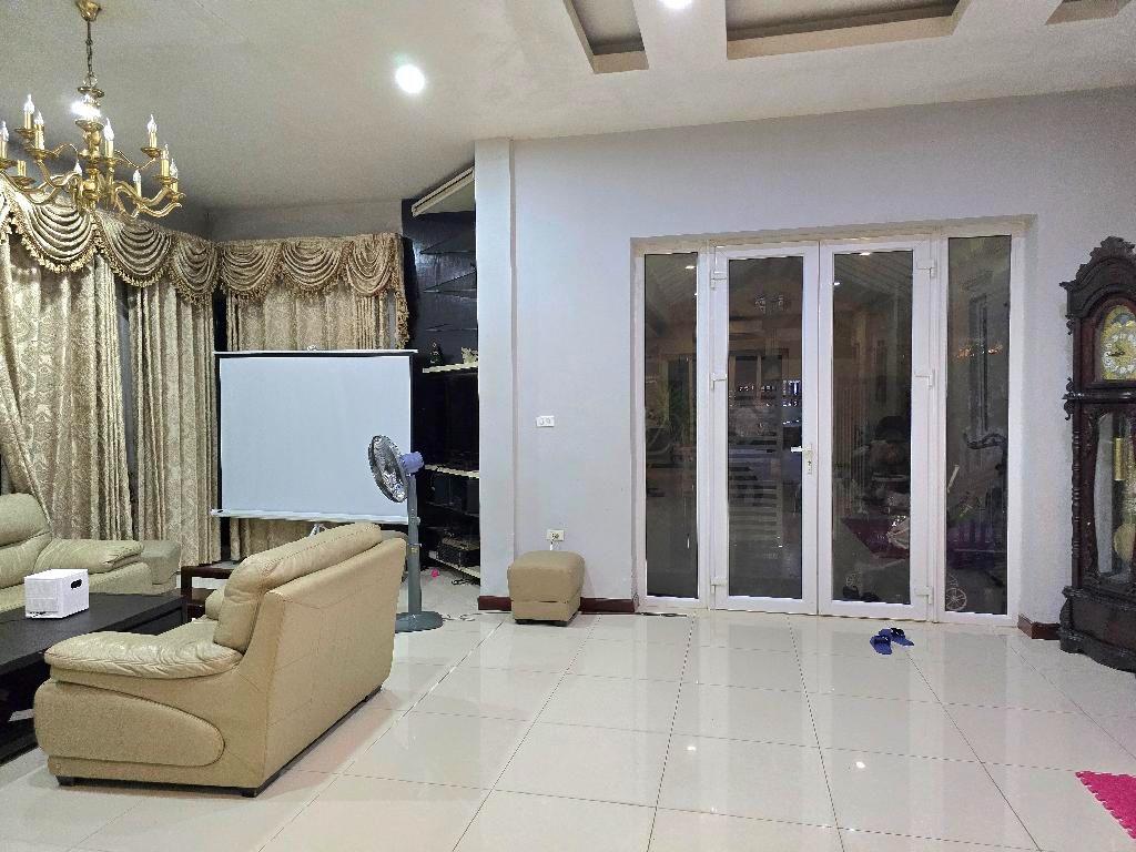 Siêu Phẩm Phương Mai 35m2,Thang Máy,Gần Hồ,Tiện Ích Bạt Ngàn-An Ninh Tốt –7.6 tỷ 