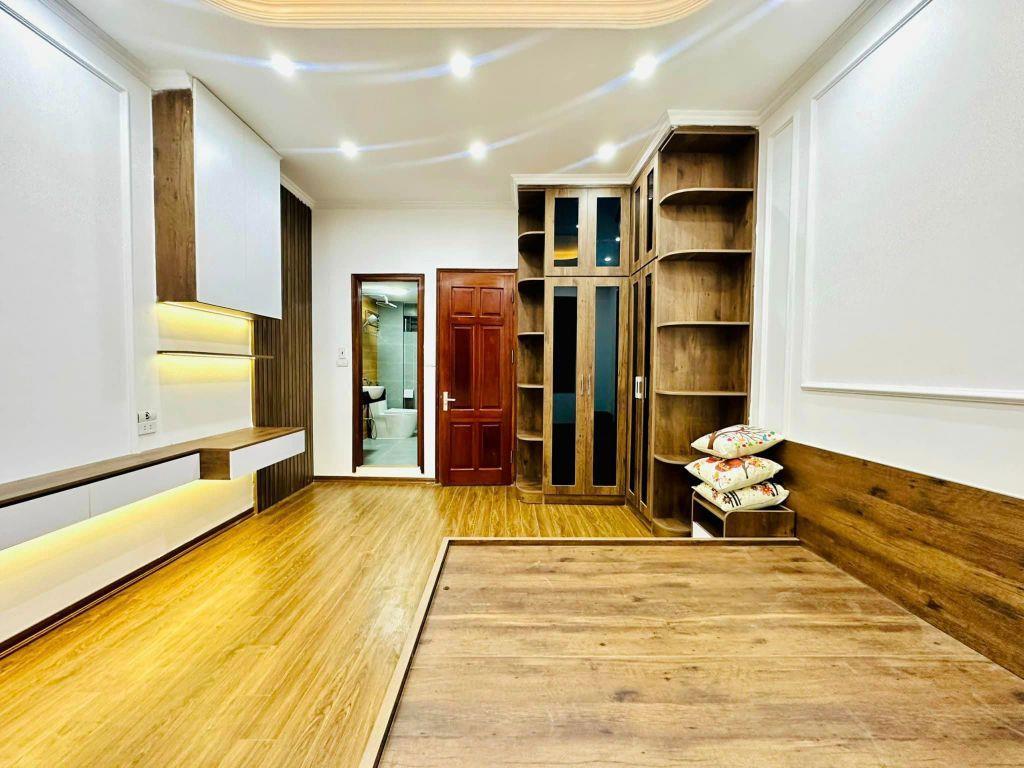 Siêu Hiếm Thịnh Hào 40m2,oto - Kinh Doanh – Ngõ Thông – Mặt tiền khủng – Nhỉnh 10 tỷ 