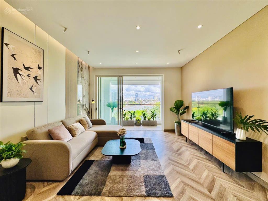 Bán căn hộ riverside residence phú mỹ hưng. 130m2, 3pn, 3wc view sông, giá 13.5 tỷ xem nhà 24/7